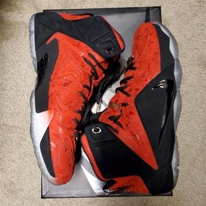 Nike Lebron XII